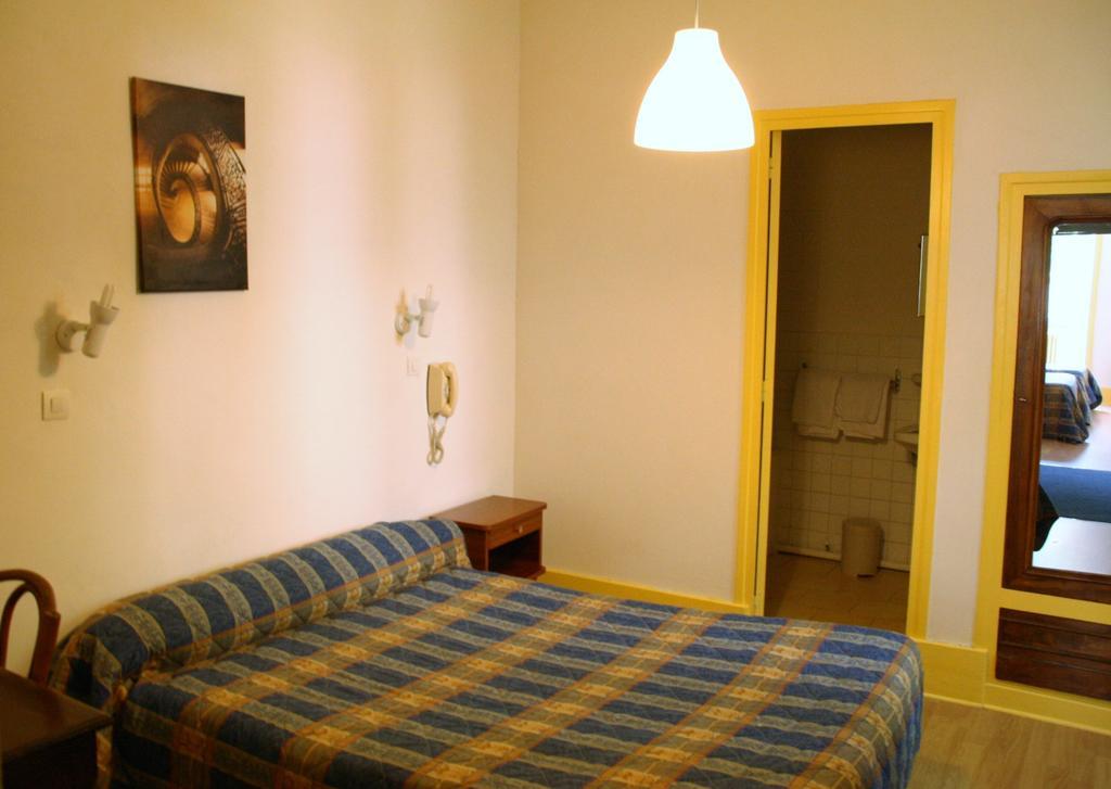 Grand Hotel De L'Europe Vals-les-Bains Rum bild